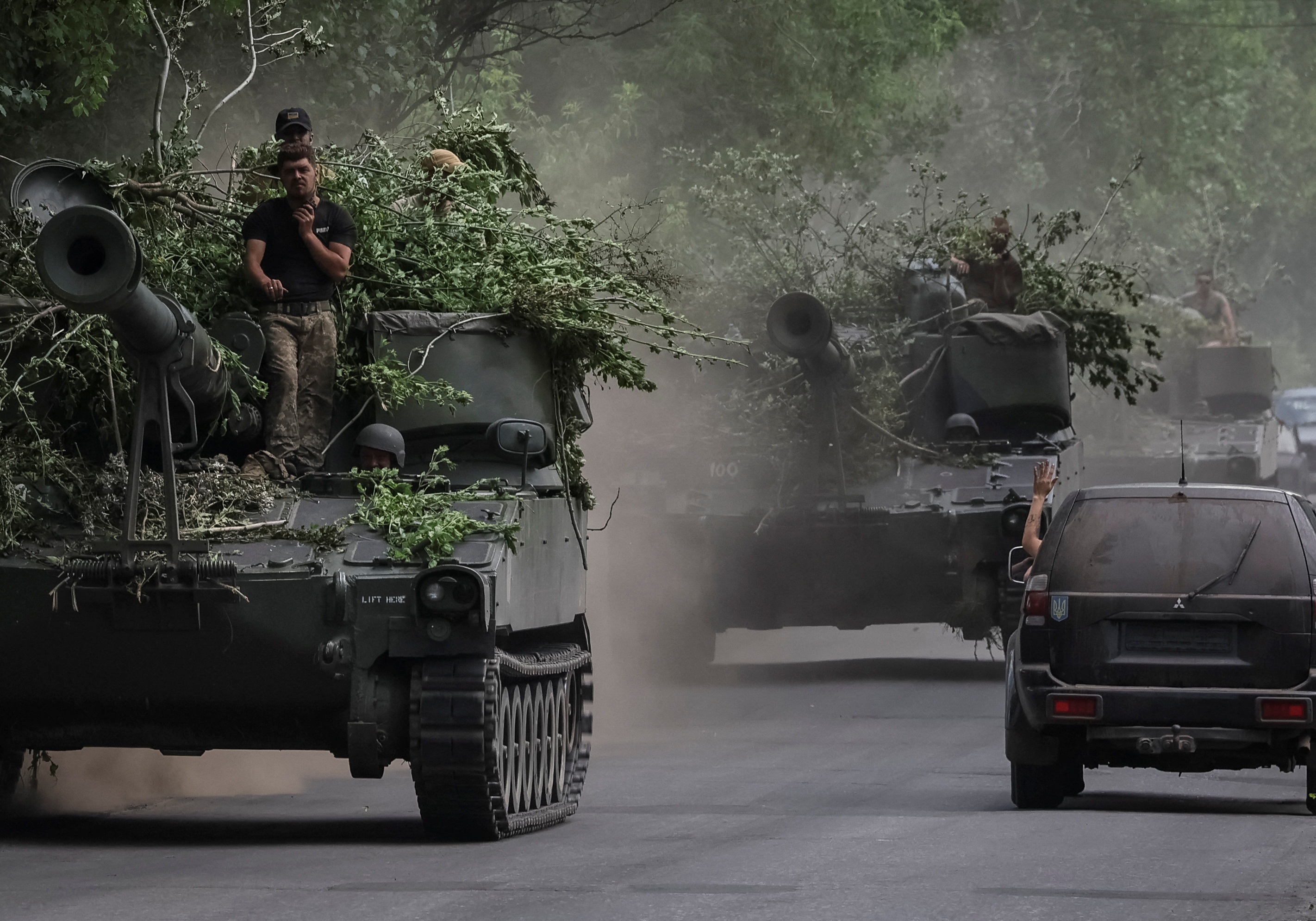 Cuộc rút lui ban đêm của quân Ukraine khi mọi cây cầu Severodonetsk bị phá - 1