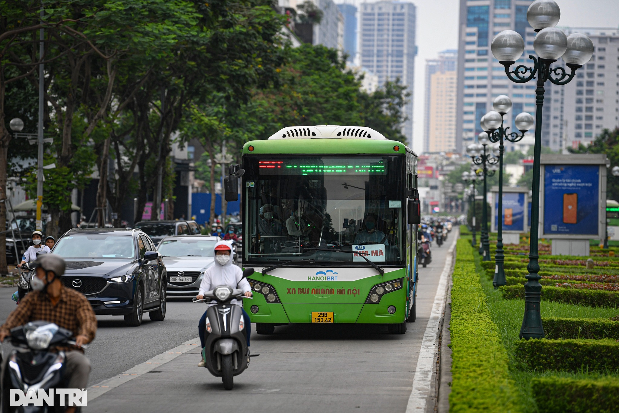 BRT sau 6 năm hoạt động: Đói khách, bị các phương tiện khác chèn ép - 7