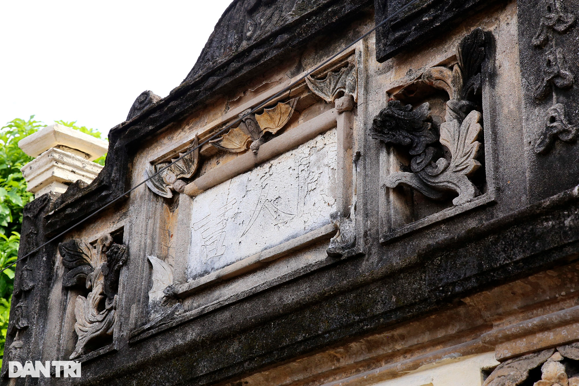 Những chiếc cổng trăm tuổi độc đẹp còn lại ở ngôi làng cổ tại Hà Nội - 11