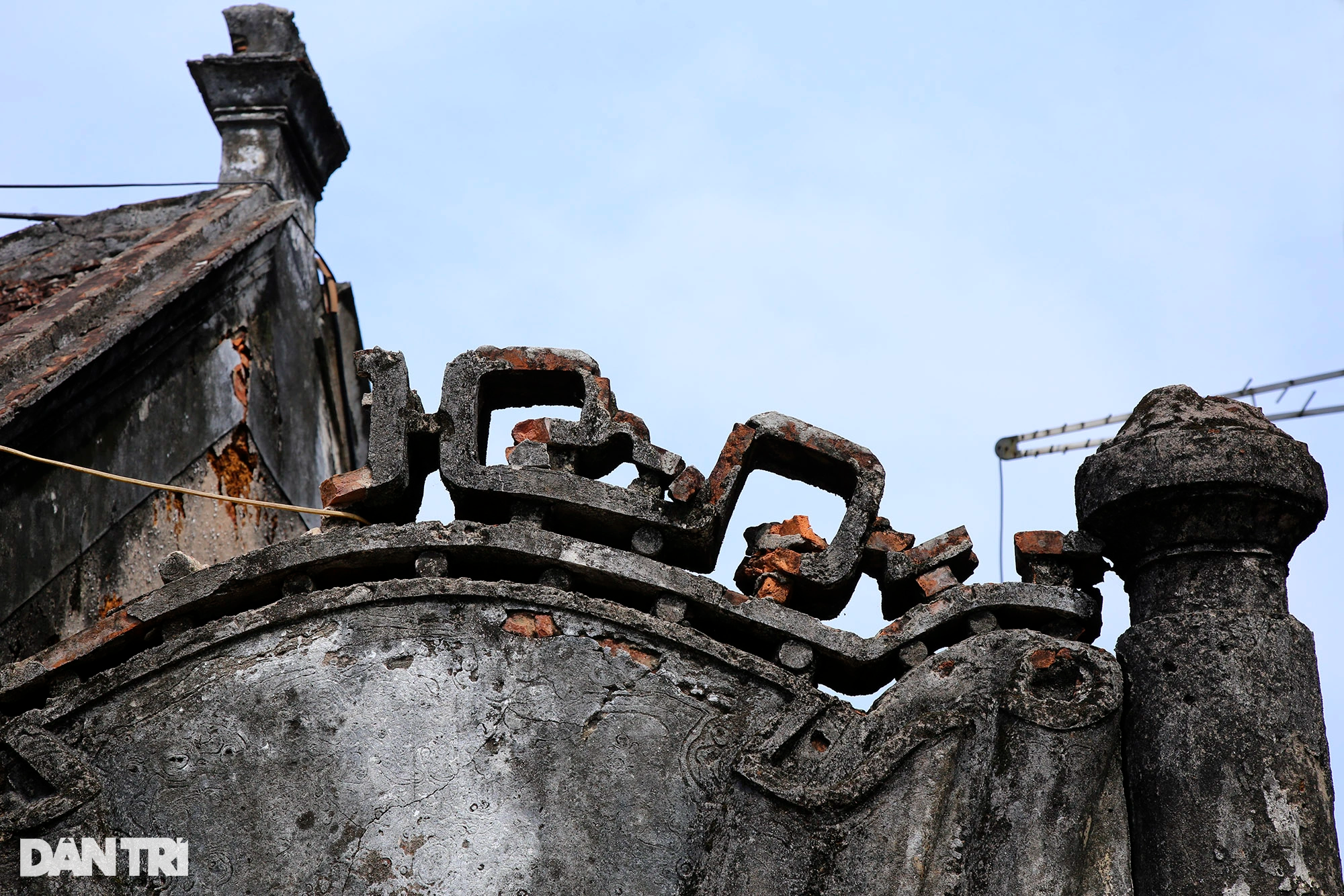 Những chiếc cổng trăm tuổi độc đẹp còn lại ở ngôi làng cổ tại Hà Nội - 3
