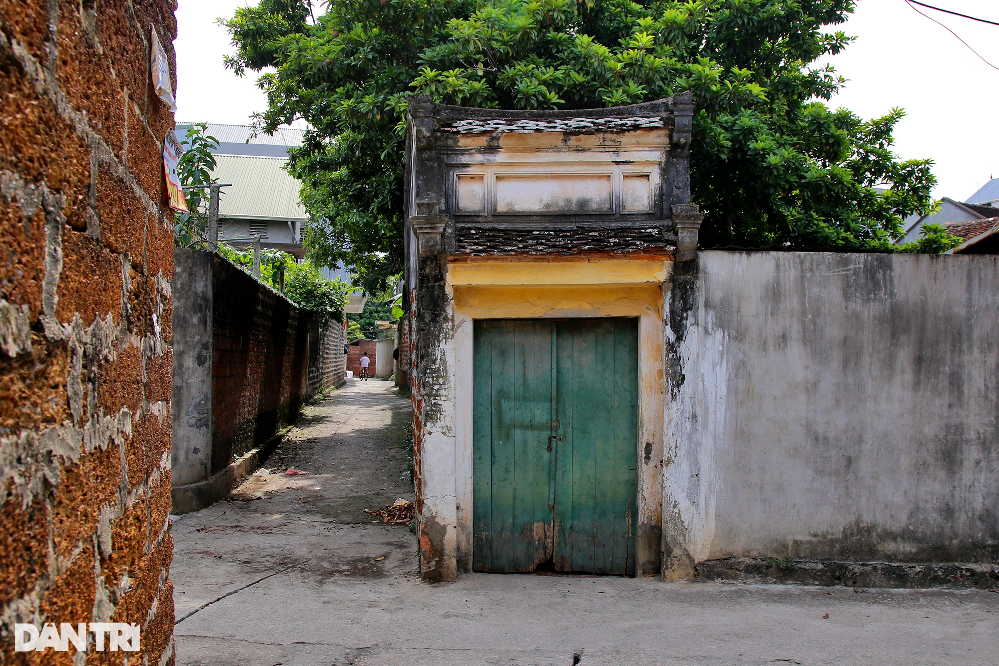 Những chiếc cổng trăm tuổi độc đẹp còn lại ở ngôi làng cổ tại Hà Nội - 7