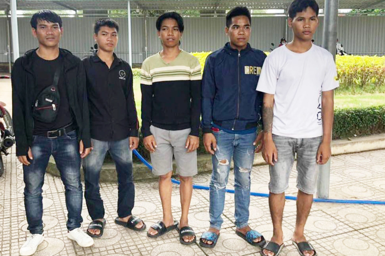 Giải cứu 7 người bị lừa sang Campuchia, bán vào sòng bài Trung Quốc - 1