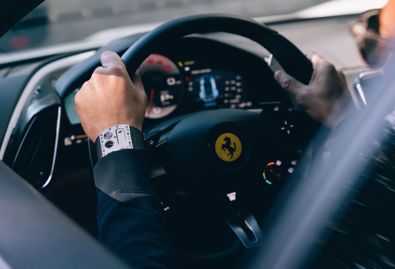 Ferrari và Richard Mille ra mắt mẫu đồng hồ cơ mỏng nhất thế giới - 1