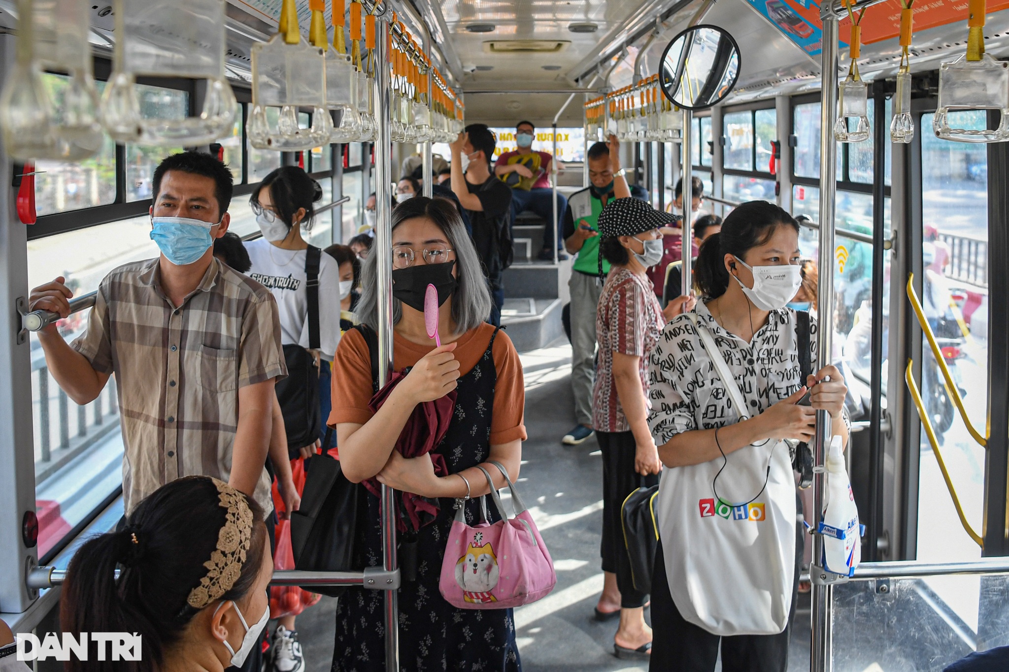 BRT sau 6 năm hoạt động: Đói khách, bị các phương tiện khác chèn ép - 5