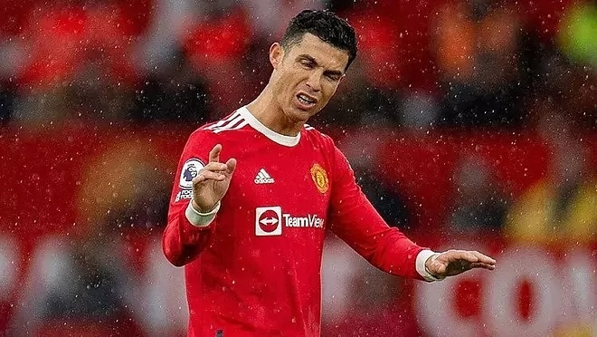 PSG bất ngờ muốn chiêu mộ C.Ronaldo để đá cặp với Messi - 1