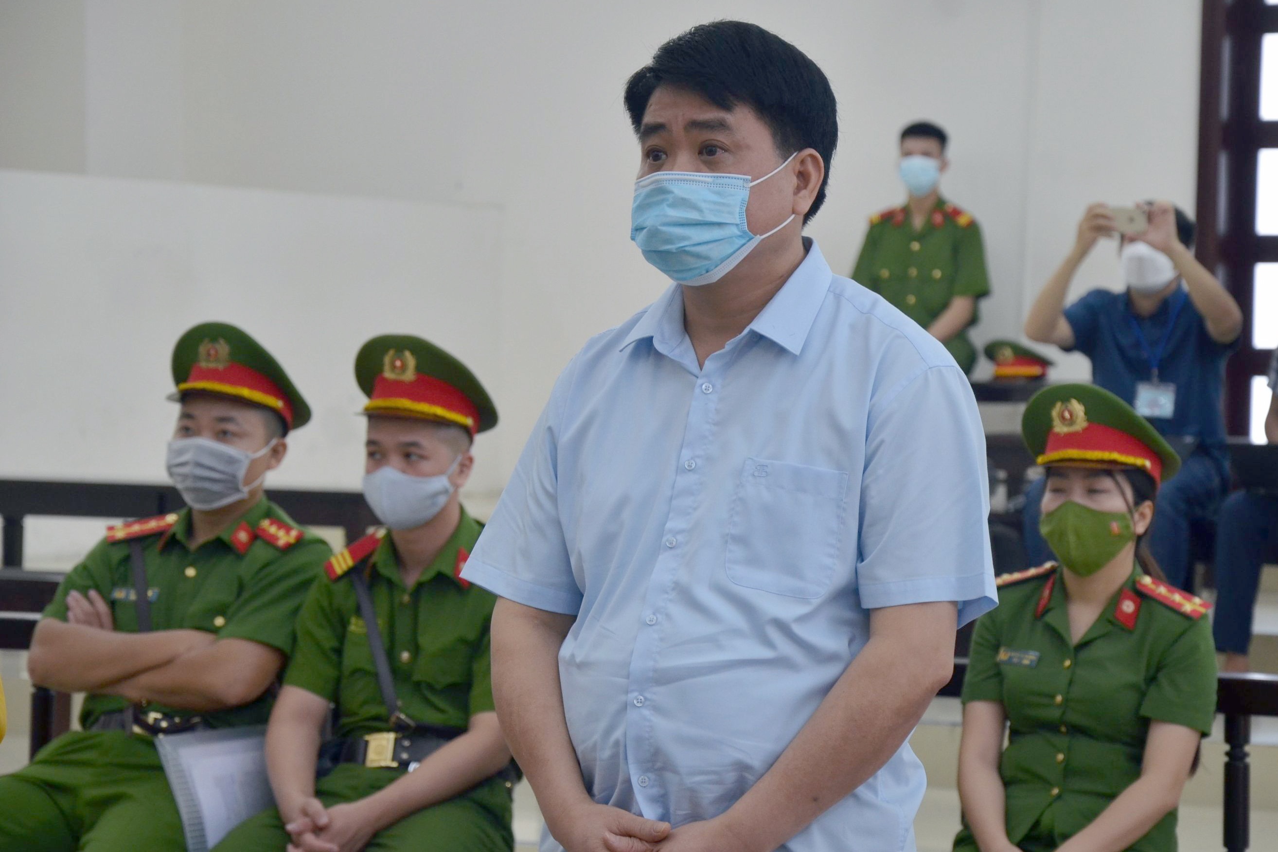 Vụ Nhật Cường: Ông Nguyễn Đức Chung nộp gần 100 bằng khen, giấy khen - 2