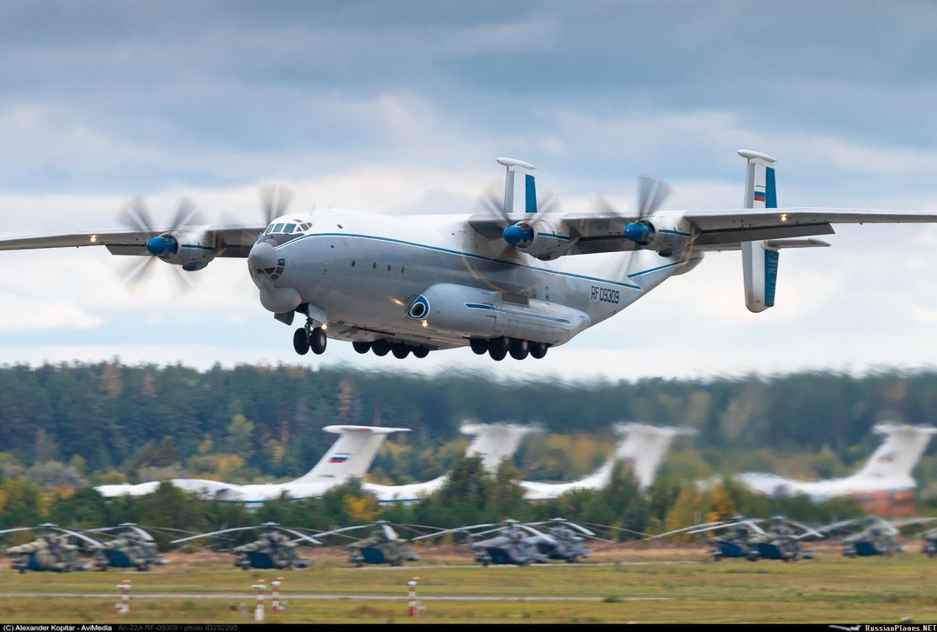 Máy bay hiếm gặp của Không quân Nga xuất hiện tại Belarus - 2