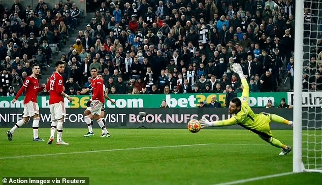 Thủ môn De Gea: Mùa giải trước của Man Utd thật đáng xấu hổ - 2 Thủ môn De Gea: Mùa giải trước của Man Utd thật đáng xấu hổ - 2