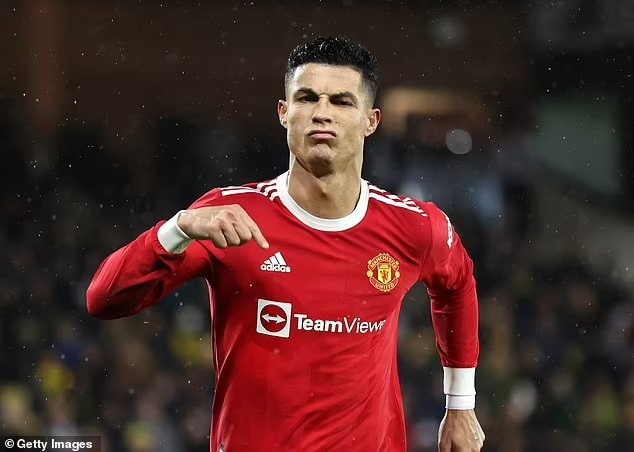 Vì sao các đội bóng lớn châu Âu đều từ chối mua C.Ronaldo? - 2