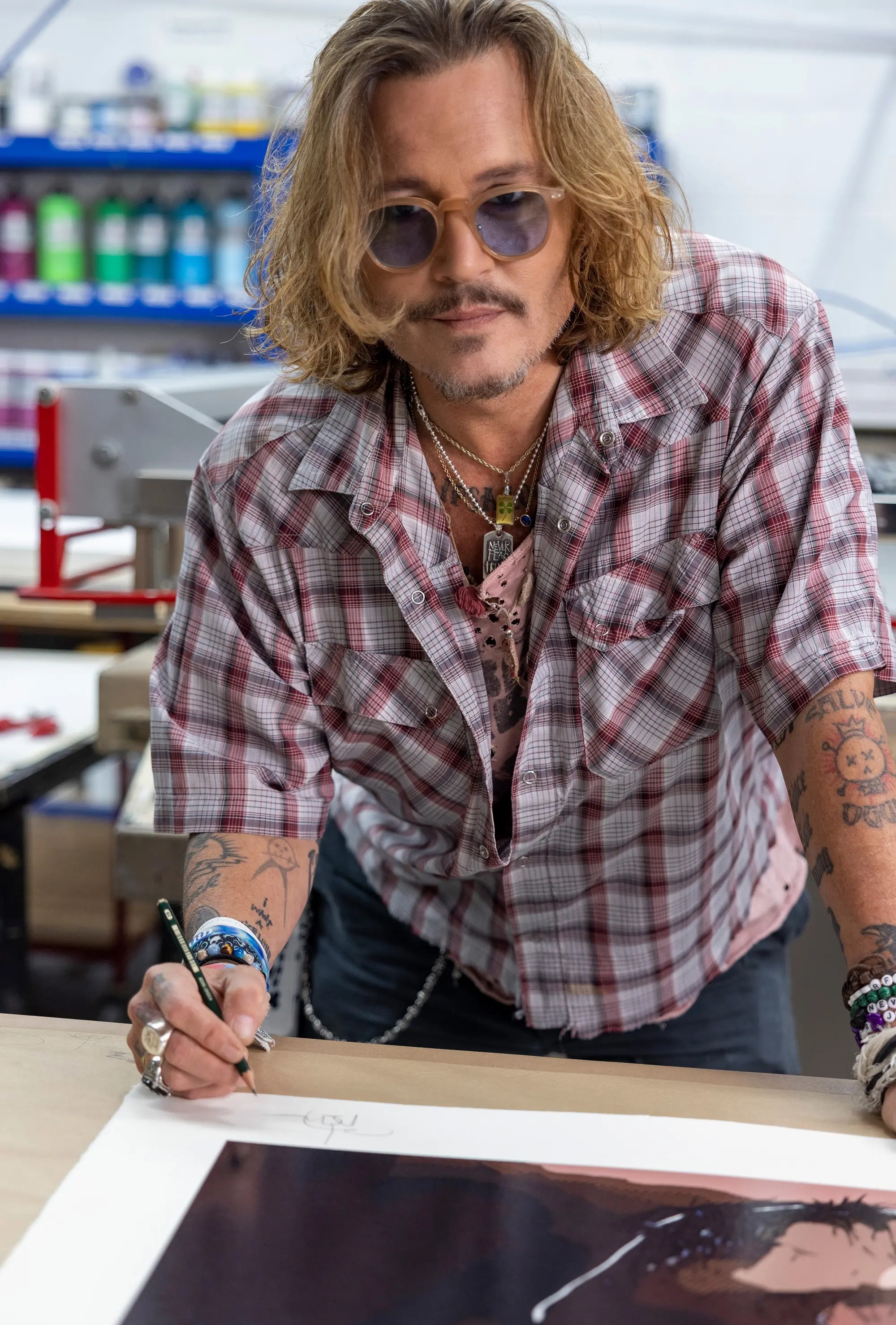 Biến tòa án thành nơi quảng cáo: Johnny Depp là... bậc thầy bán hàng
