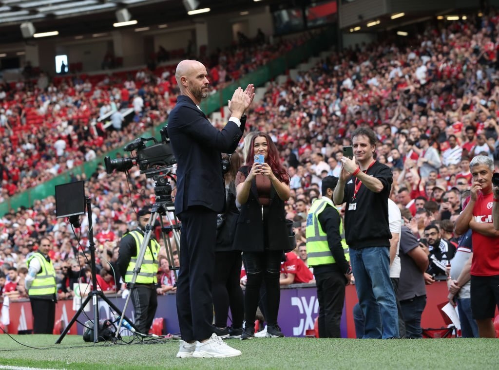 HLV Ten Hag không hài lòng với hành động của Ronaldo - 3