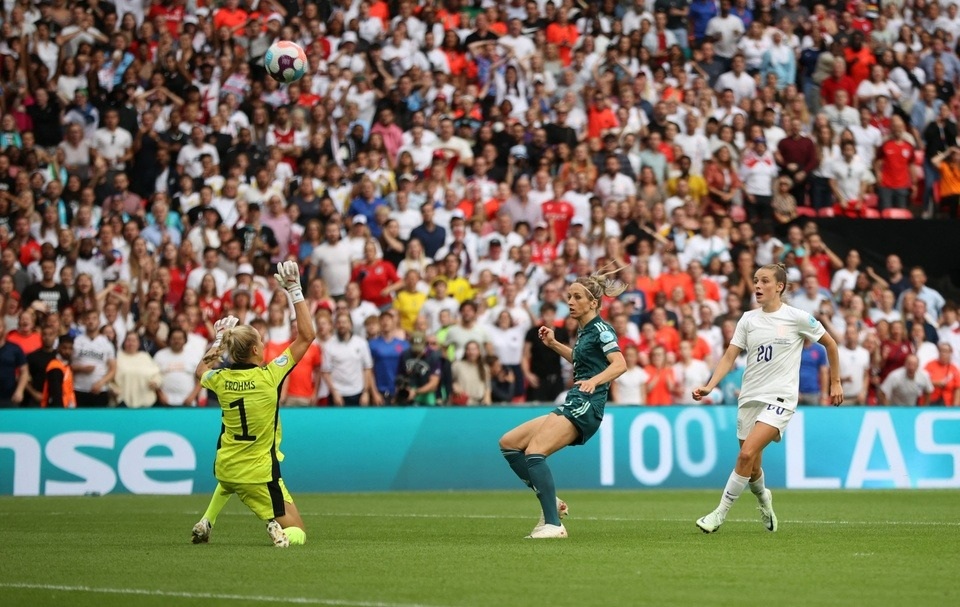 Hạ cỗ xe tăng Đức, đội tuyển nữ Anh lần đầu vô địch Euro - 1