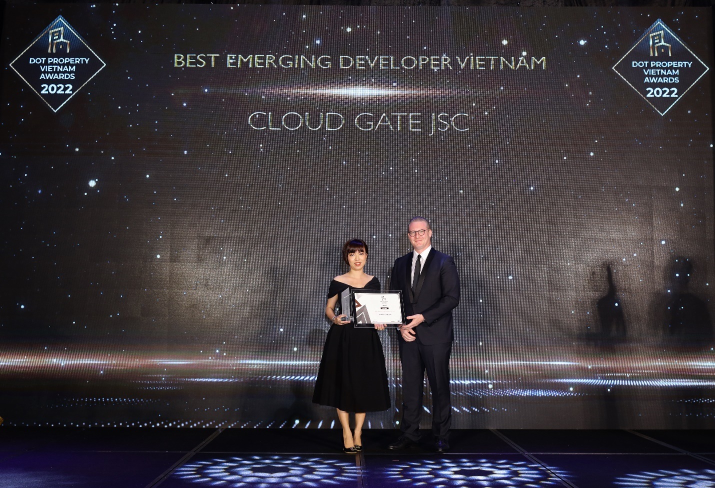 Cloud Gate nhận giải thưởng Dot Property Vietnam Awards 2022 - 1