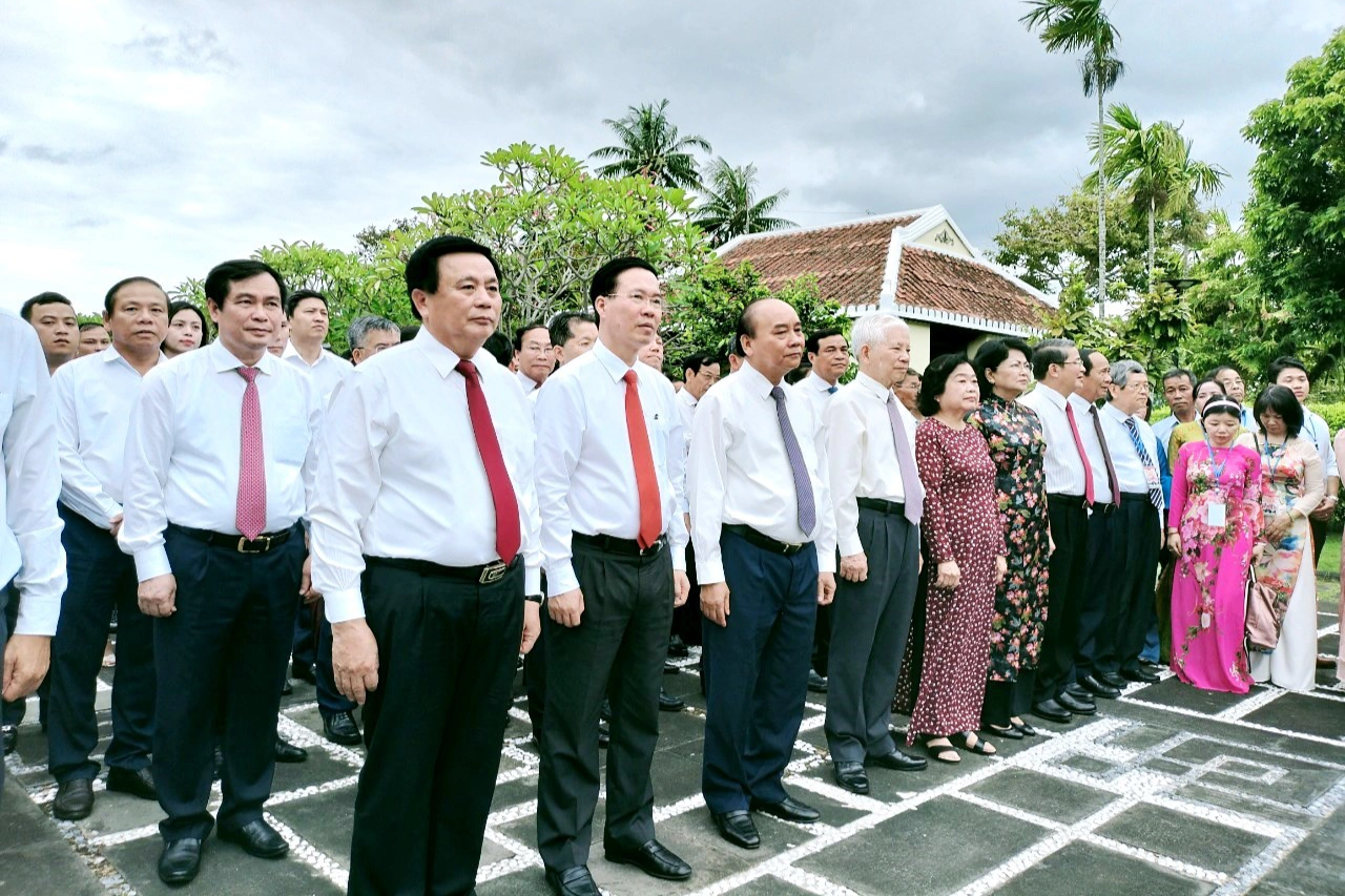 Chủ tịch nước gặp mặt các gia đình chính sách tiêu biểu tỉnh Quảng Nam - 1