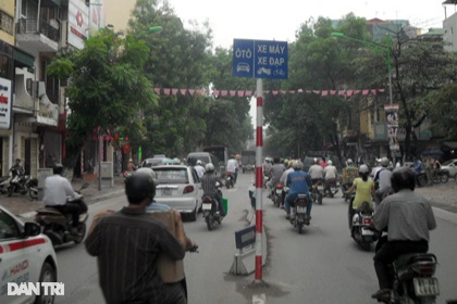 Lịch sử 17 năm thí điểm phân làn giao thông ở Hà Nội - 2