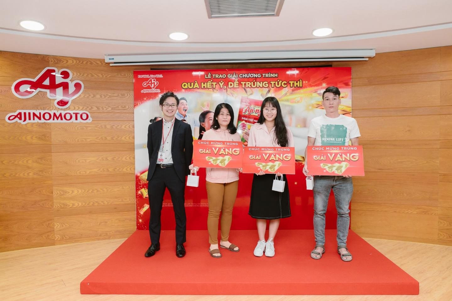 調理調味料の種を購入して、8区の母娘がそれぞれ24金貨1枚を獲得した