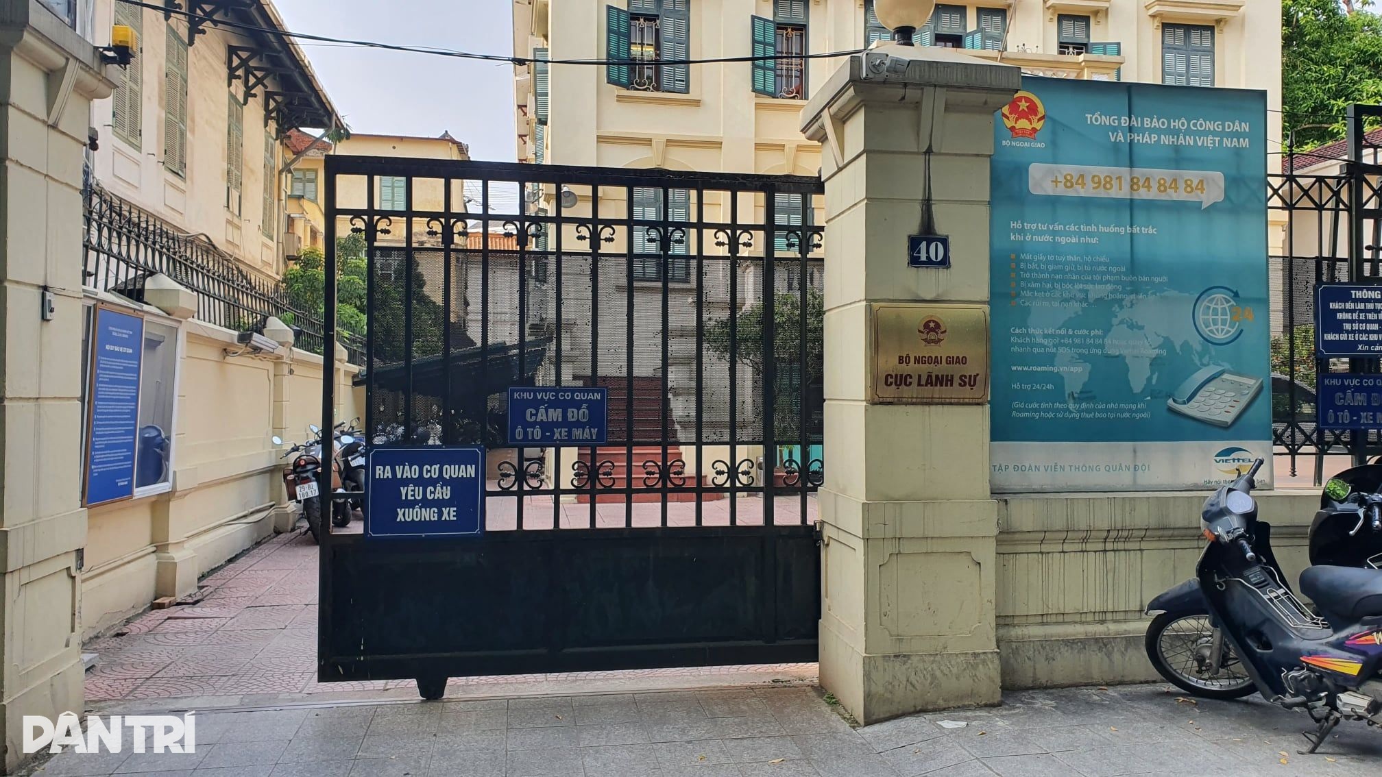 Bắt một chuyên viên Vụ Quan hệ quốc tế Văn phòng Chính phủ - 1 Bắt một chuyên viên Vụ Quan hệ quốc tế Văn phòng Chính phủ - 1