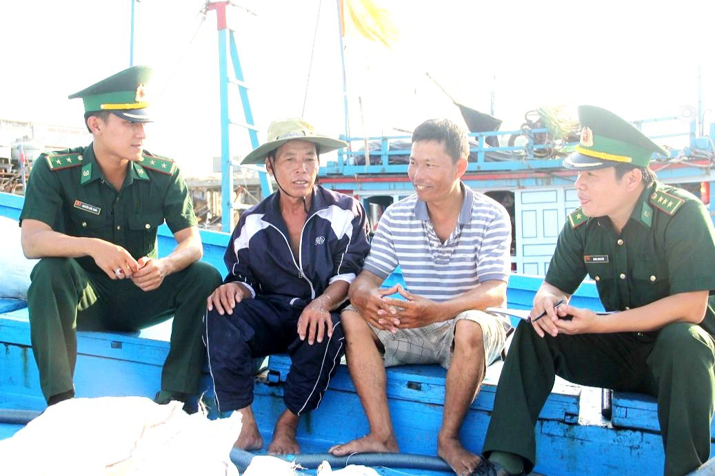 Tàu cá Quảng Nam cùng 42 ngư dân bị Cảnh sát biển Malaysia bắt giữ - 1
