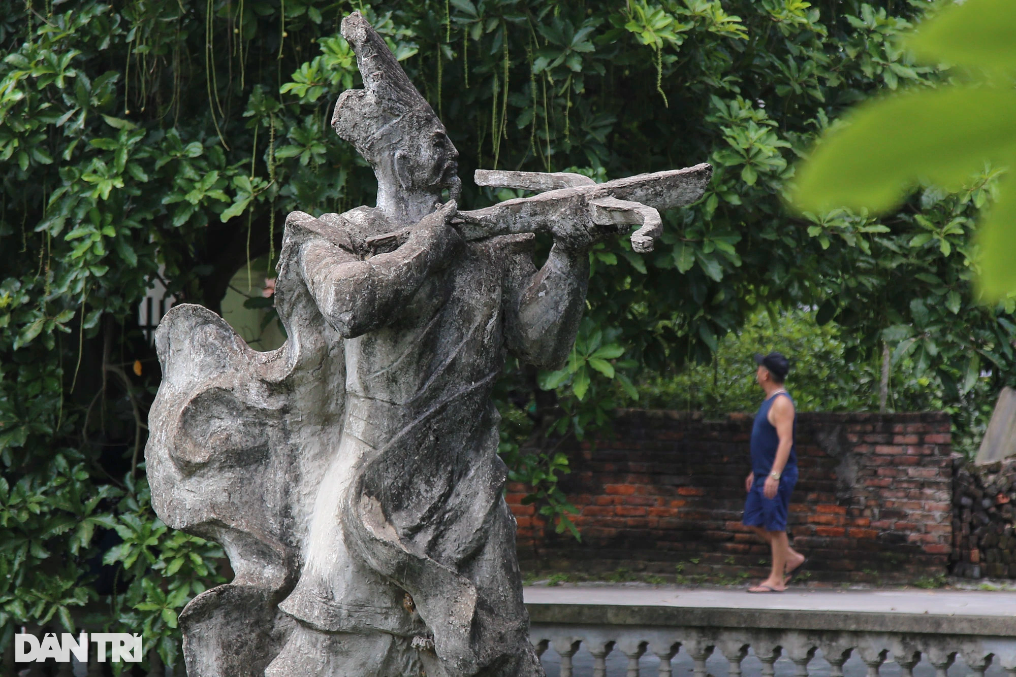 Phần còn lại của tòa thành lớn nhất Việt Nam có niên đại hơn 2 nghìn năm - 17