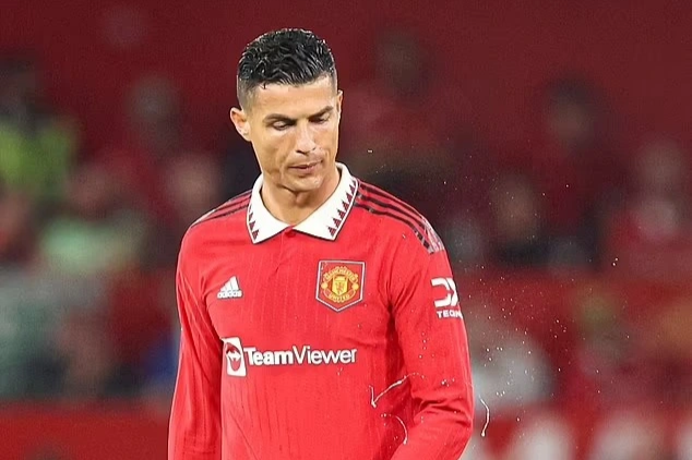 Man Utd sắp công bố tiền đạo đắt giá, Ronaldo có nguy cơ thành người thừa - 2