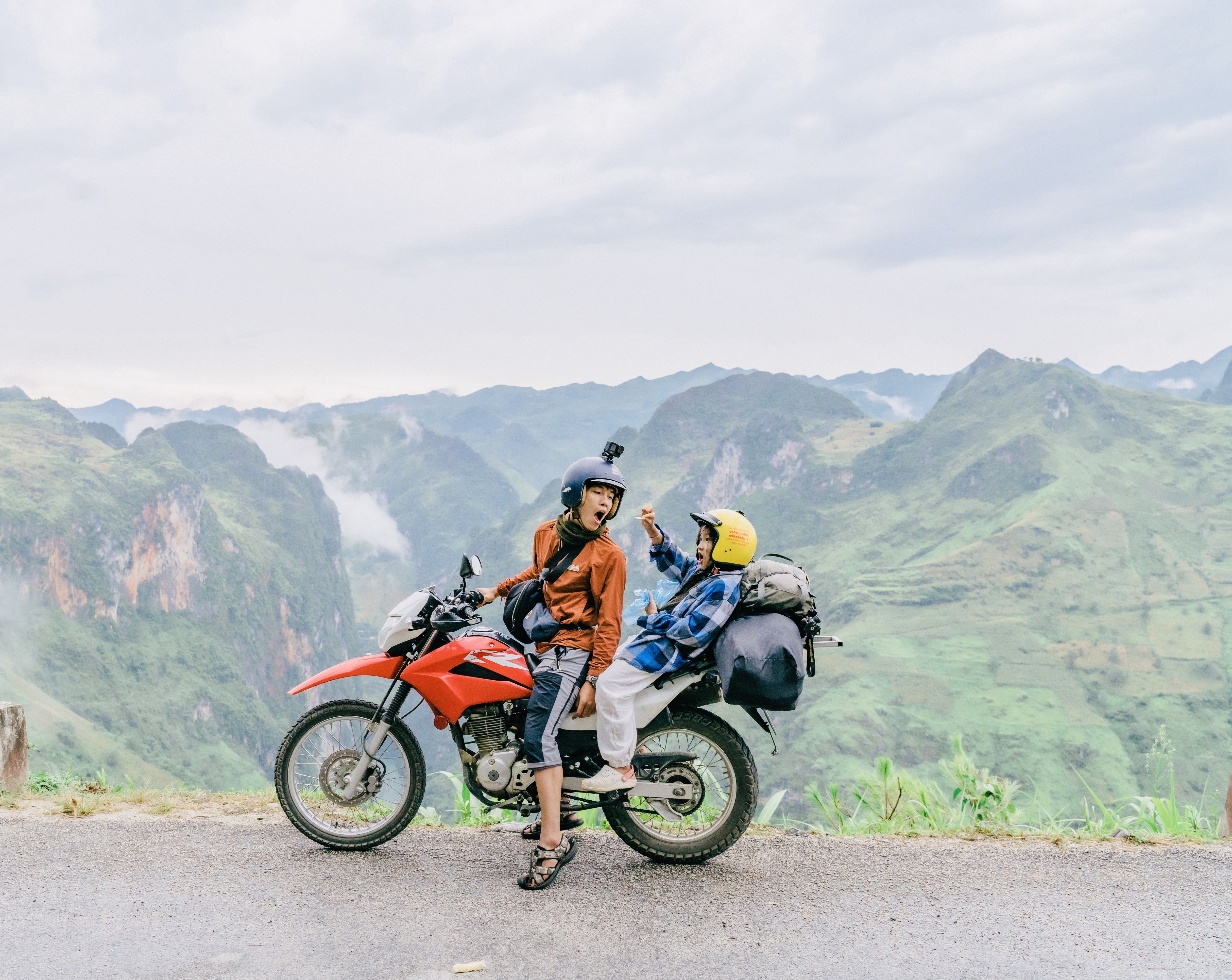 Memorable motorbike trip to Ha Giang by 3 Hanoi mothers and children - 3