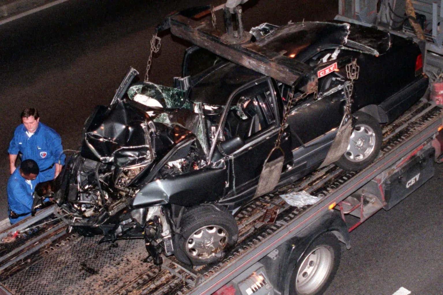 25 năm sau tai nạn thảm khốc của công nương Diana: Chủ xe đòi lại xe - 2