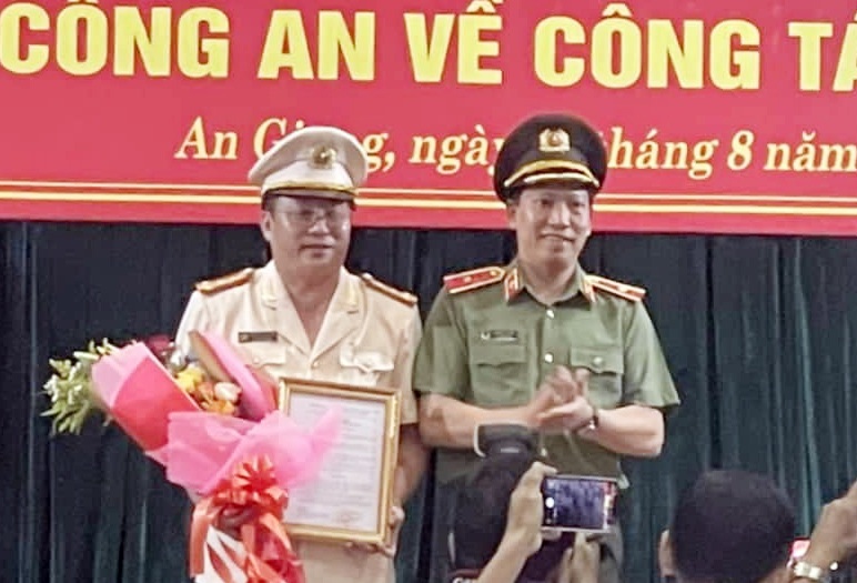 Đại tá Lâm Phước Nguyên thay ông Đinh Văn Nơi làm Giám đốc Công an An Giang - 1