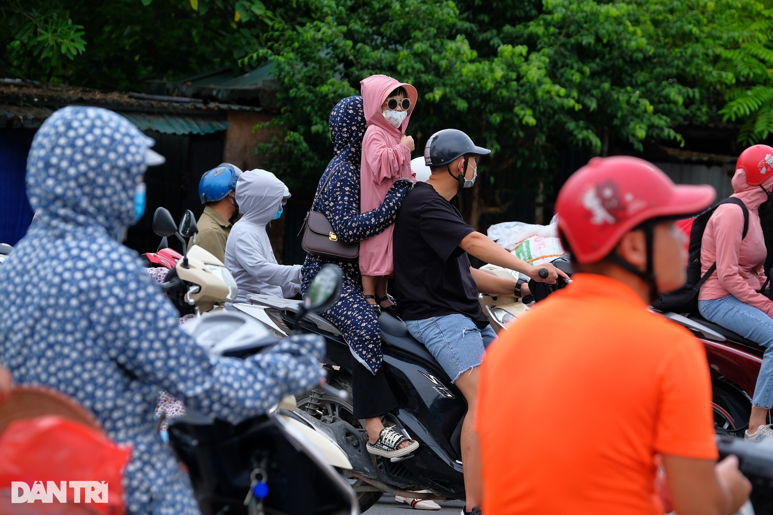 Nhiều tuyến đường Hà Nội tắc không lối thoát - 3 Nhiều tuyến đường Hà Nội tắc không lối thoát - 3