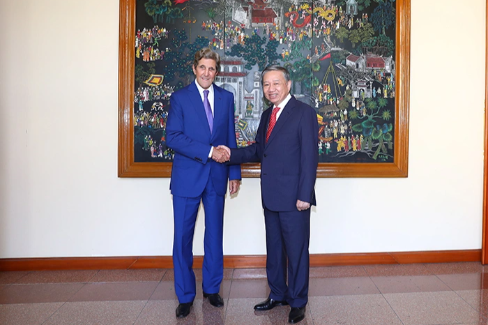 Bộ trưởng Công an tiếp Đặc phái viên của Tổng thống Hoa Kỳ John Kerry - 3