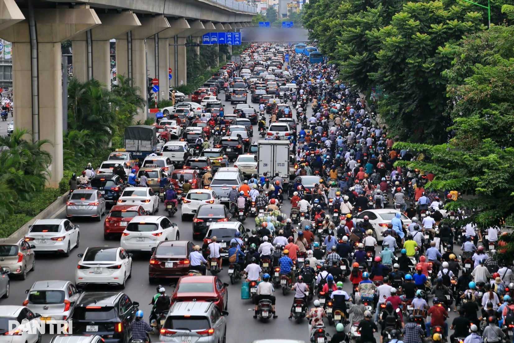 Một tháng phân làn đường Nguyễn Trãi, Ngã Tư Sở vẫn... khổ? - 3