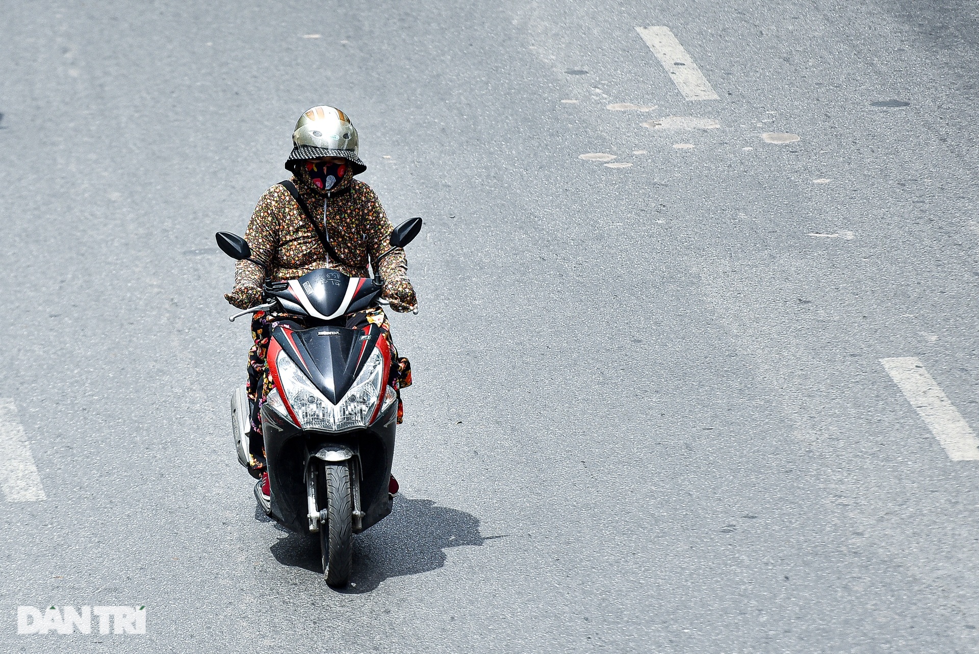 Ám ảnh những nữ ninja bịt mặt tạt đầu, đánh võng trên đường phố - 4