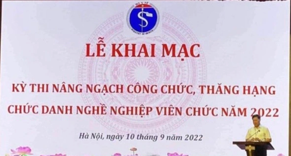 Vụ rắn ngậm phong bì: Sử dụng sai logo của cơ quan, tổ chức có bị phạt? - 1