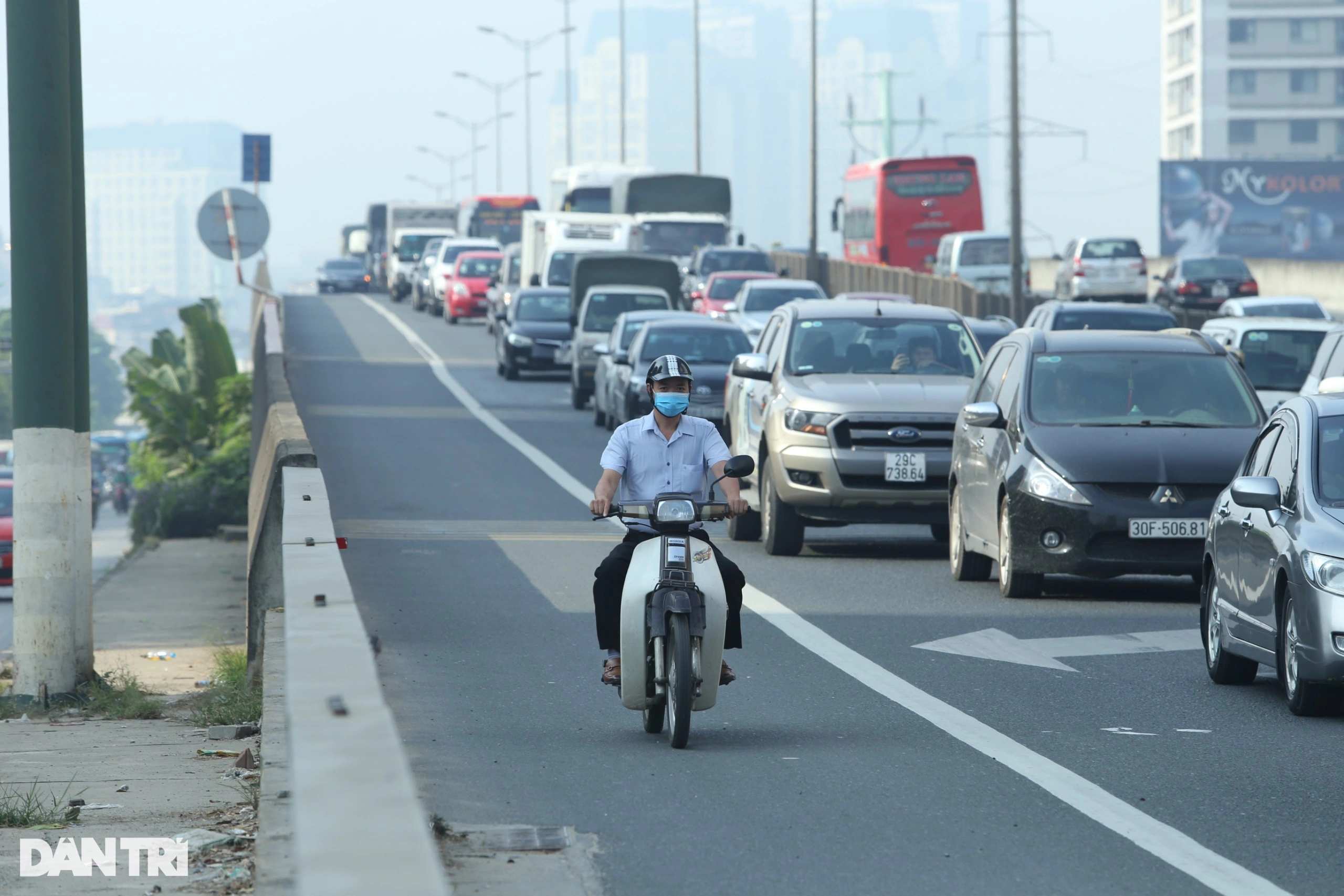 Một buổi lái xe đặc chủng đi tuần trên đường Vành đai 3 của CSGT Hà Nội - 10