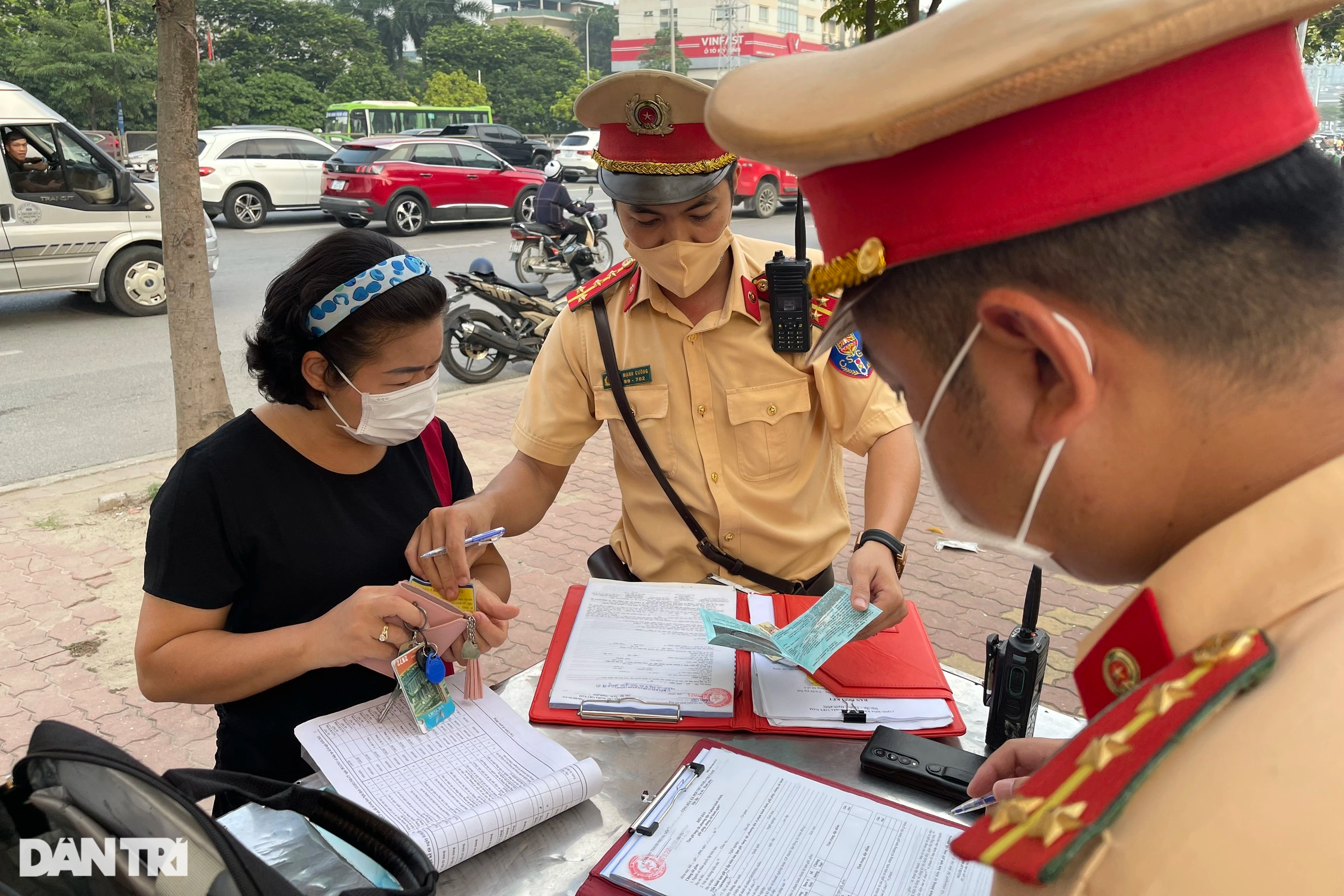 Một buổi lái xe đặc chủng đi tuần trên đường Vành đai 3 của CSGT Hà Nội - 3