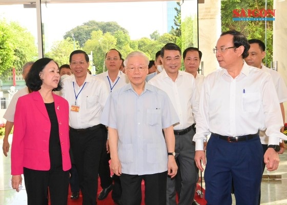 Tổng Bí thư Nguyễn Phú Trọng thăm và làm việc với Thành ủy TPHCM - 1