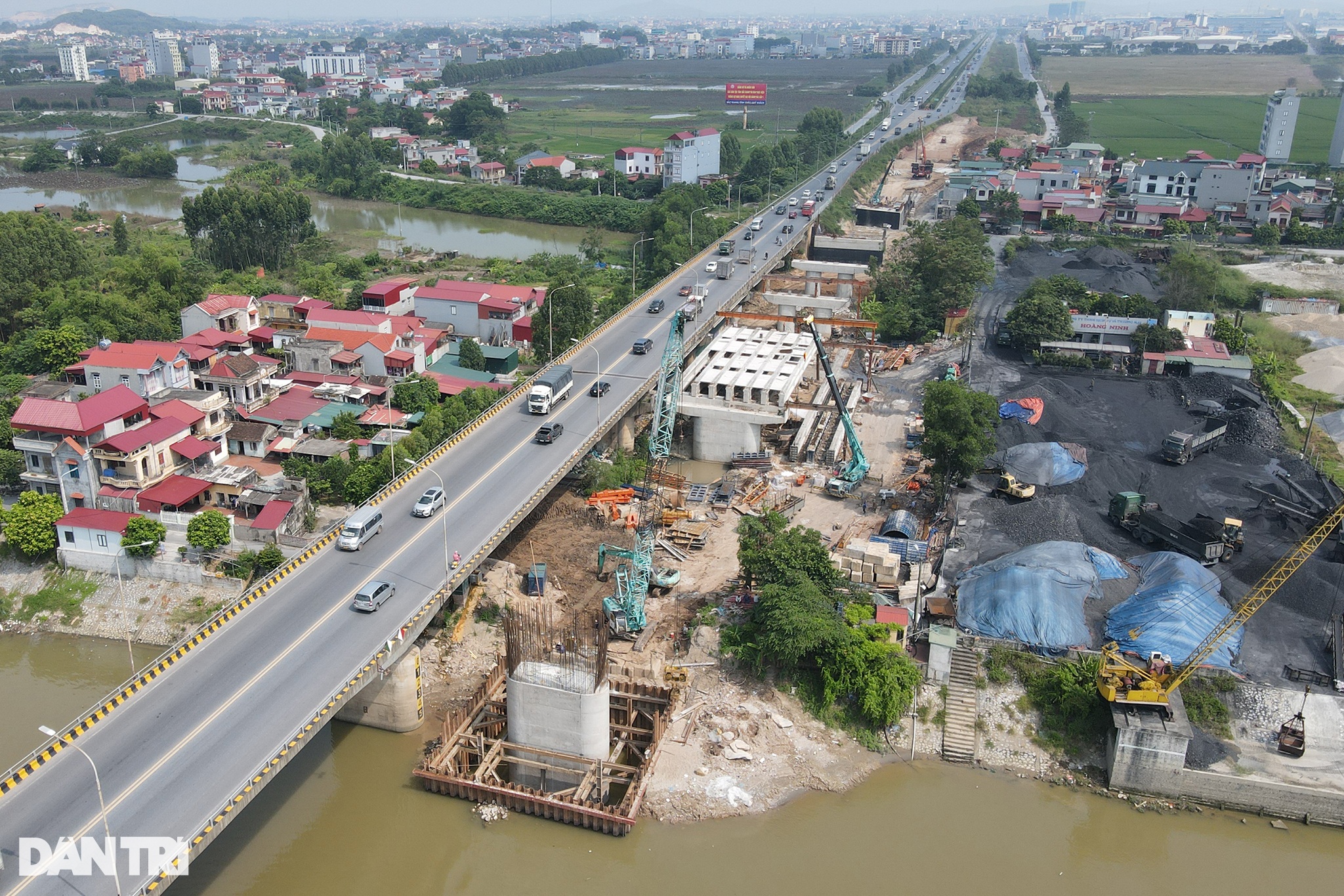 Dự án cầu Như Nguyệt gần 500 tỷ đồng nguy cơ chậm tiến độ vì đói mặt bằng - 2