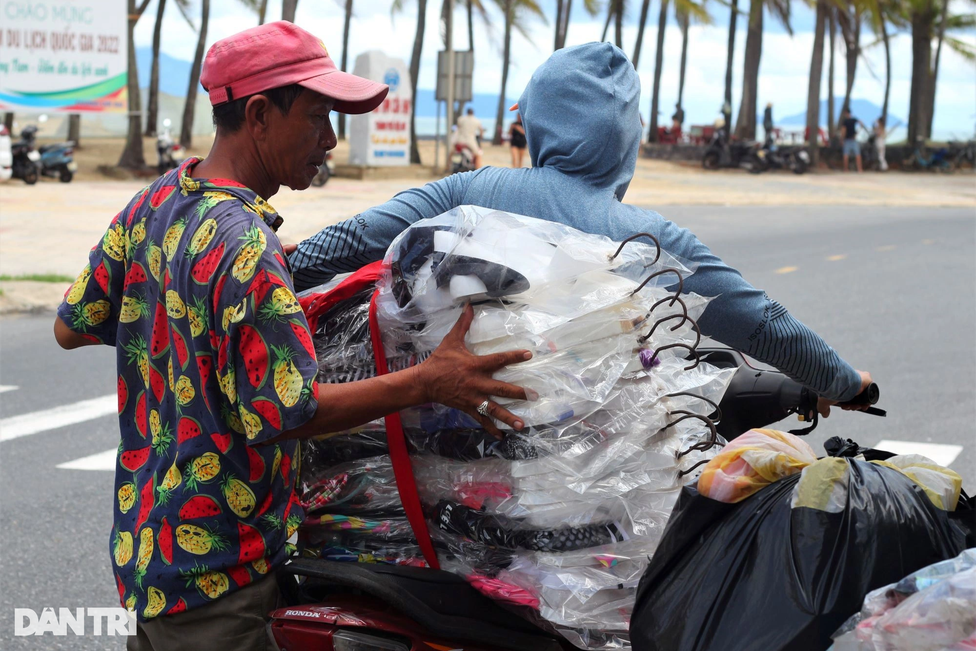 Hội An chằng chống di tích, bảo vệ bờ biển trước siêu bão Noru - 5