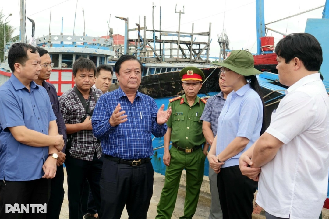 Bộ trưởng Lê Minh Hoan: Cơn bão mạnh Noru khả năng đổ thẳng vào Quảng Ngãi - 1 Bộ trưởng Lê Minh Hoan: Cơn bão mạnh Noru khả năng đổ thẳng vào Quảng Ngãi - 1