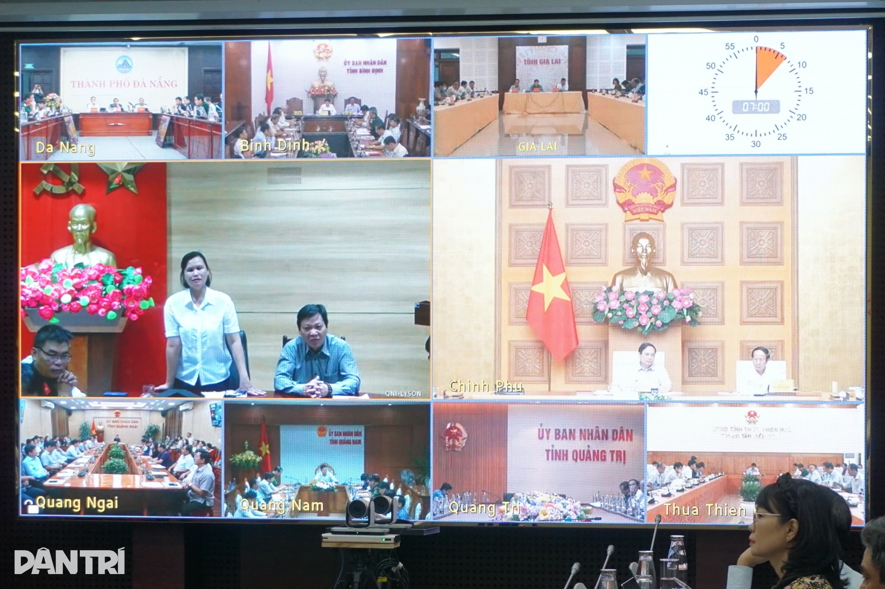 Thủ tướng họp khẩn chỉ đạo bảo vệ bằng được tính mạng nhân dân - 6 Thủ tướng họp khẩn chỉ đạo bảo vệ bằng được tính mạng nhân dân - 6