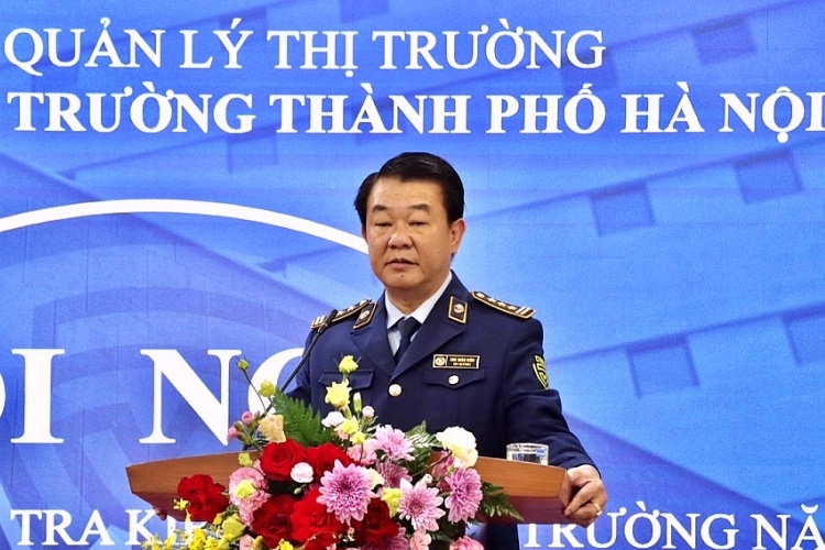 Cục trưởng Cục Quản lý thị trường Hà Nội bị kỷ luật - 1