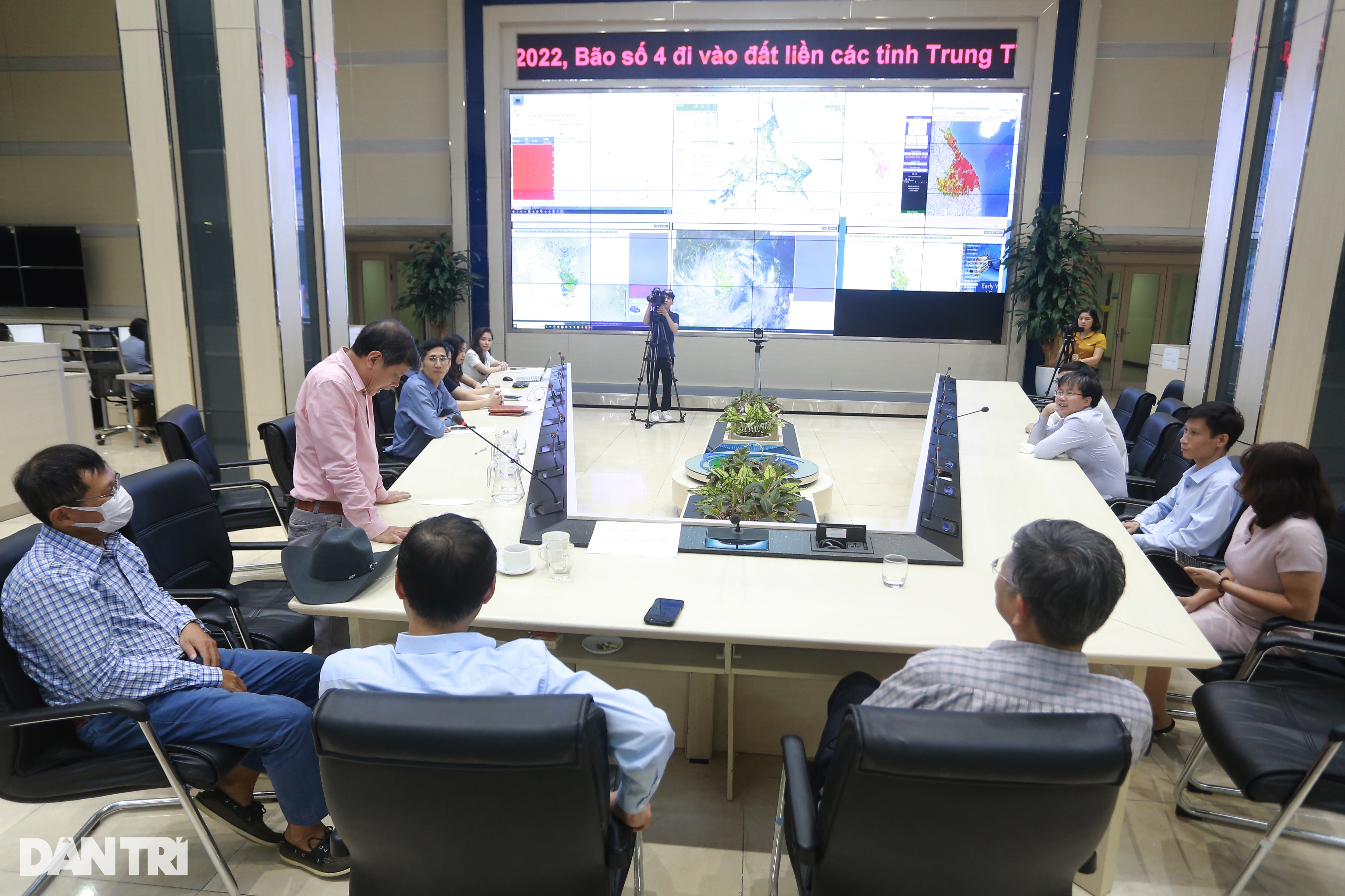 Việt Nam dự báo cường độ bão Noru sát thực tế hơn các nước - 3 Việt Nam dự báo cường độ bão Noru sát thực tế hơn các nước - 3