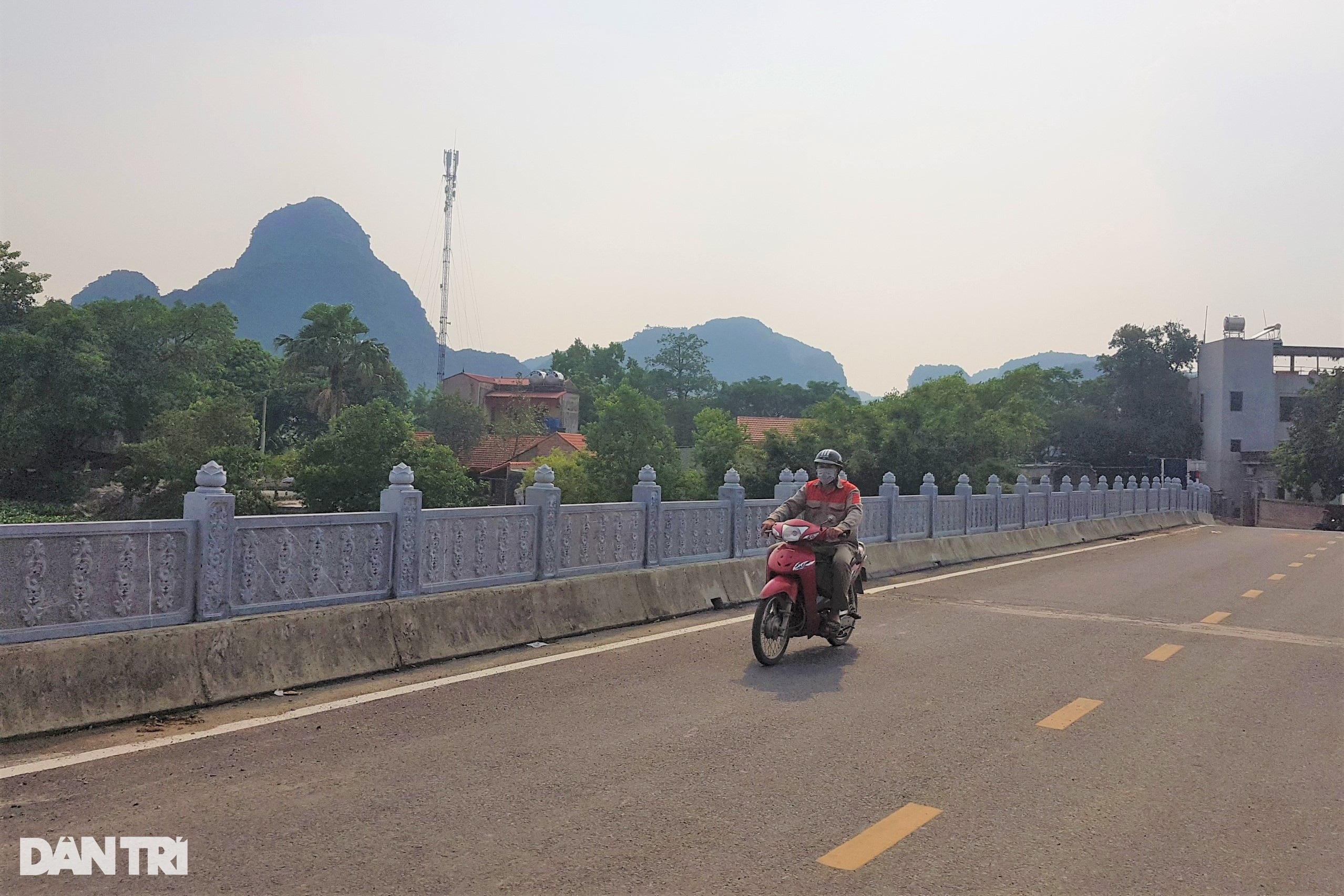 Cầu 19 tỷ đồng thông xe sau 10 năm bị bỏ hoang - 2 Cầu 19 tỷ đồng thông xe sau 10 năm bị bỏ hoang - 2