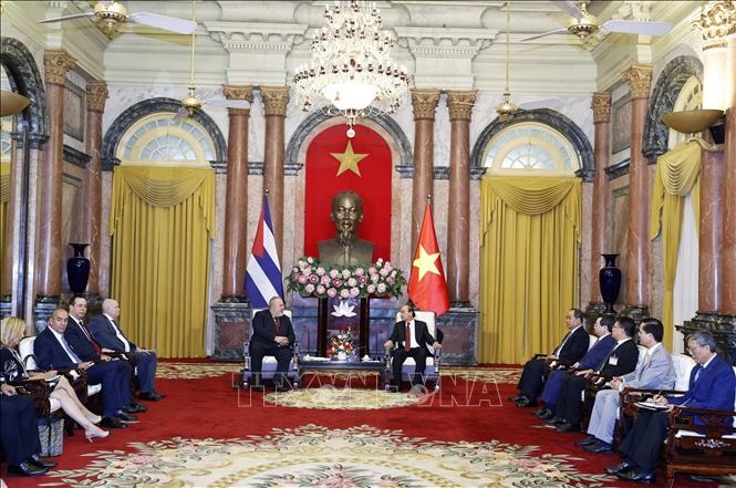 Chủ tịch nước Nguyễn Xuân Phúc hội kiến Thủ tướng nước Cộng hòa Cuba - 2