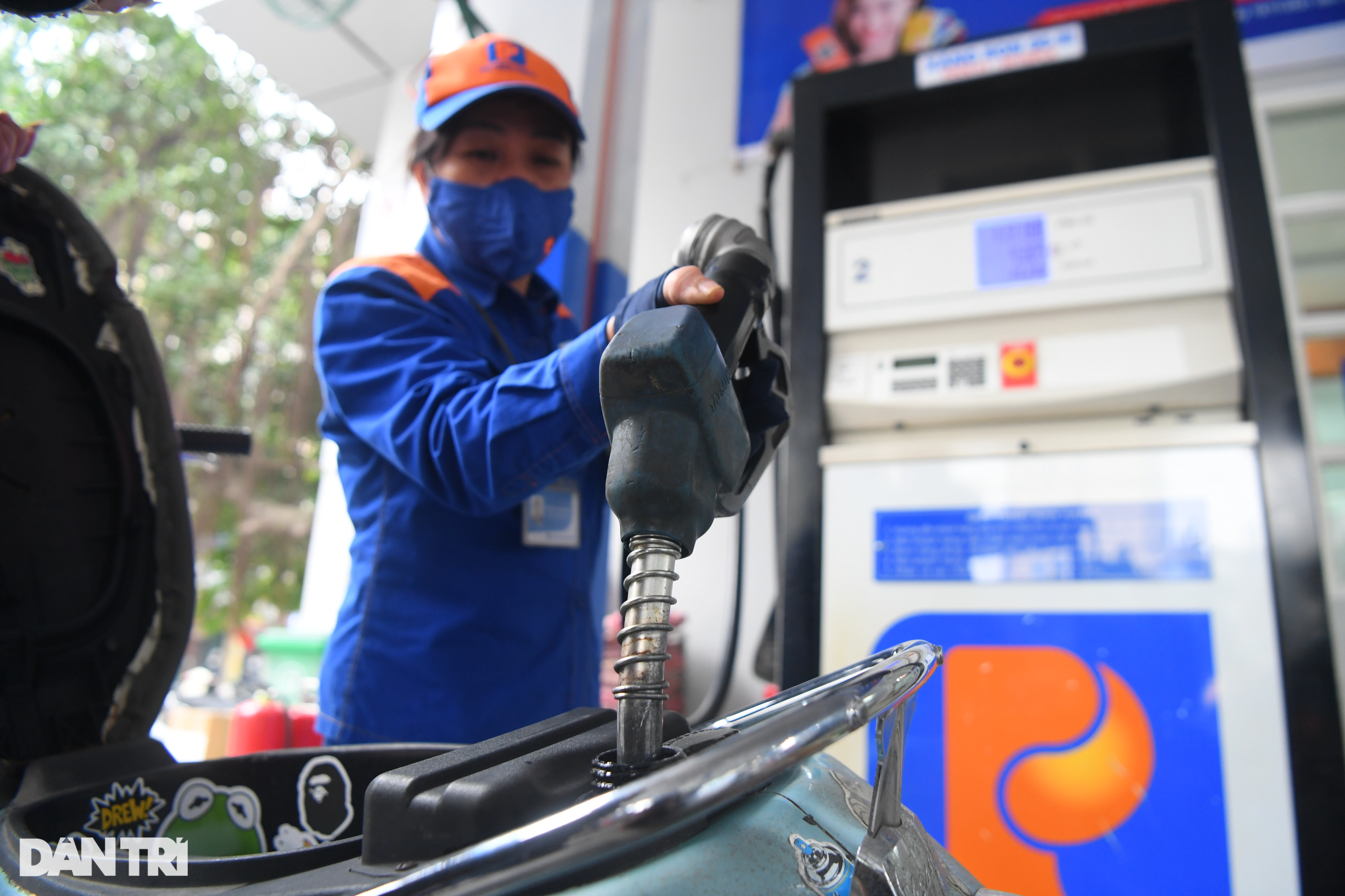 Hỏa tốc áp thuế 0% với xăng, dầu, nhiên liệu bay