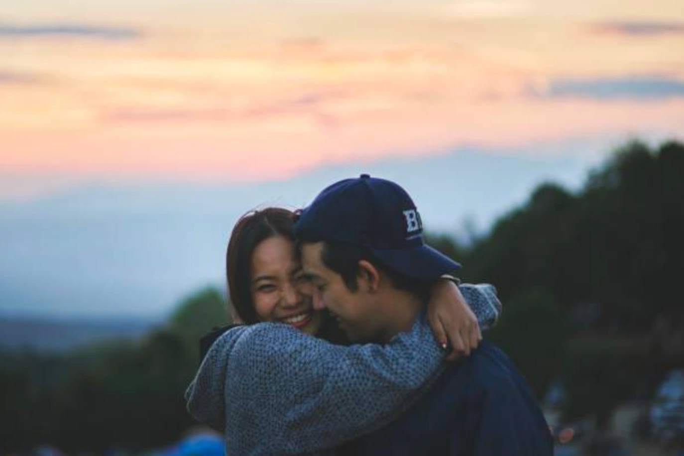 Bạn trai tránh công khai tình yêu lên mạng, tôi xúc động khi biết lý do - Ảnh 1. Bạn trai tránh công khai tình yêu lên mạng, tôi xúc động khi biết lý do - Ảnh 1.