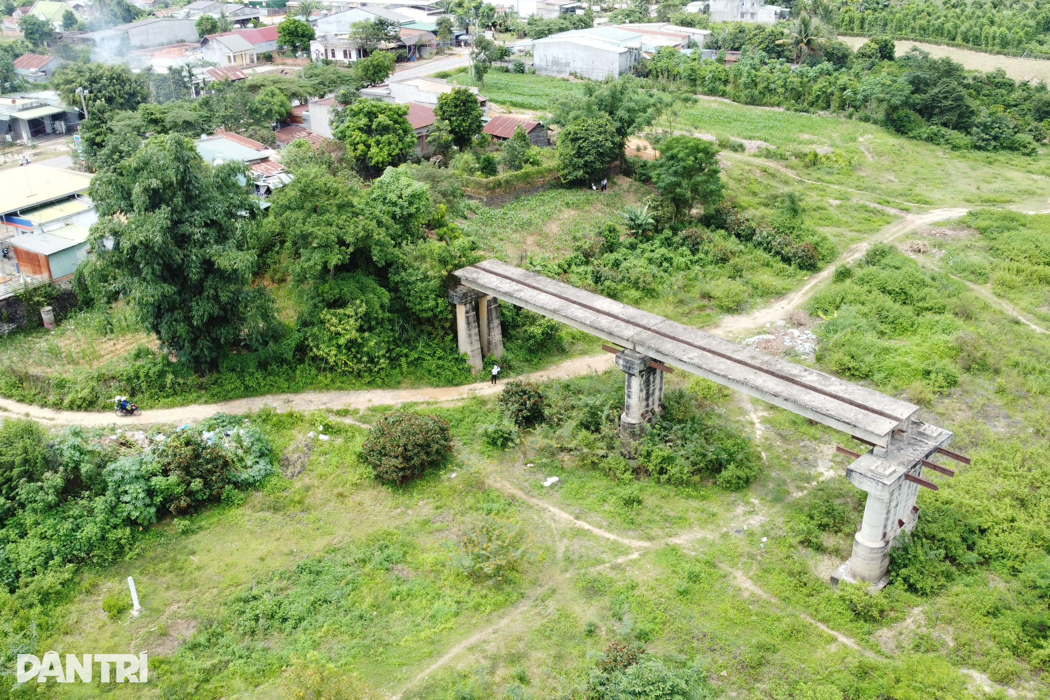 Cây cầu bị lãng quên 23 năm: Hai tỉnh vẫn tranh luận giữ hay bỏ - 2