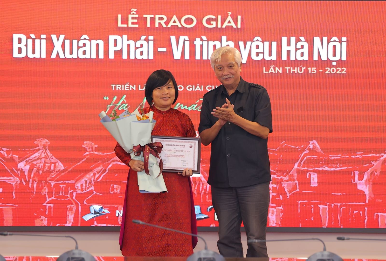 Đạo diễn Hà Nội trong mắt ai Trần Văn Thủy nhận Giải thưởng Lớn - 2