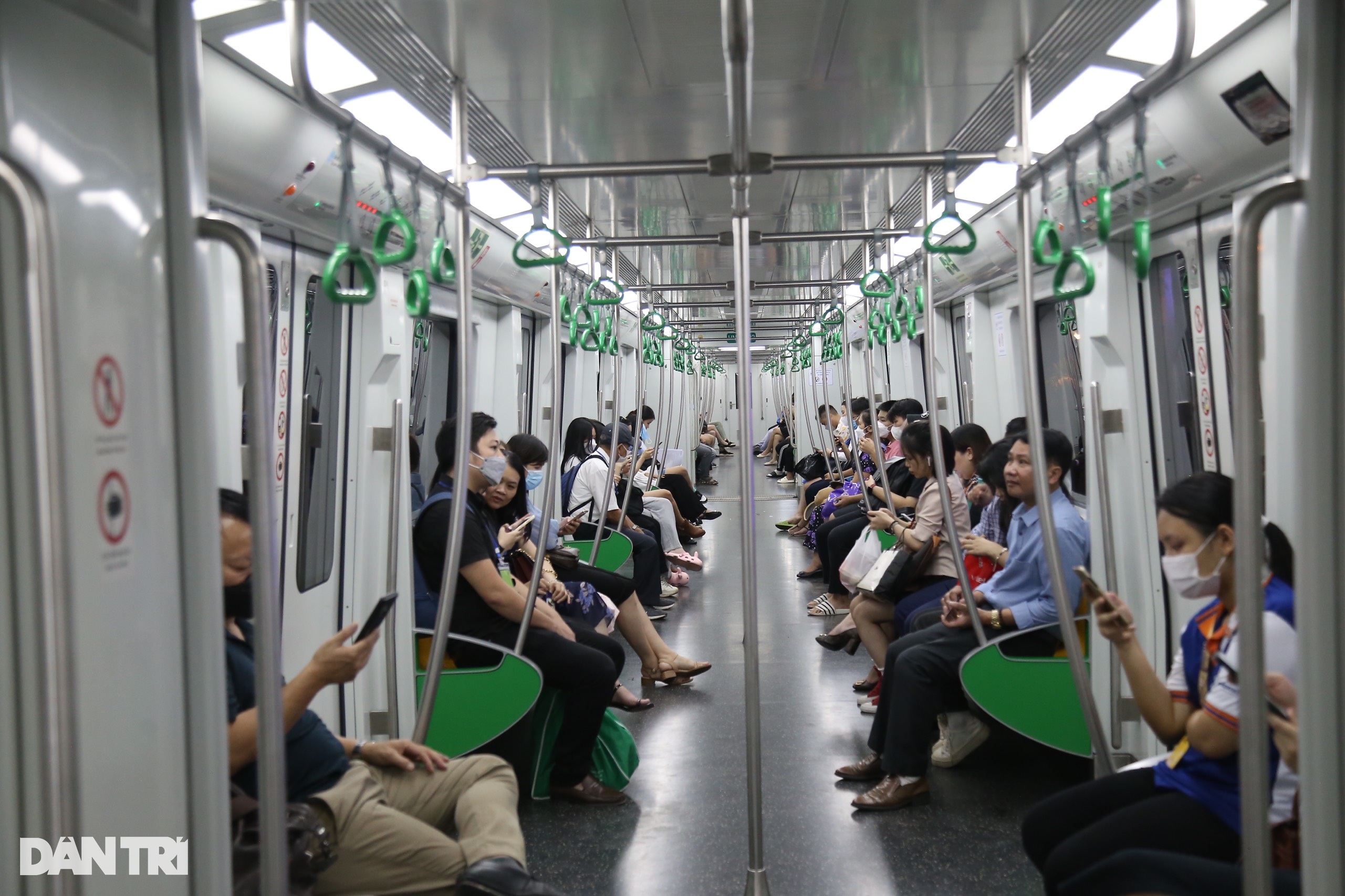 Đi tàu Cát Linh - Hà Đông, tôi ngủ thêm được một giấc - 5 Đi tàu Cát Linh - Hà Đông, tôi ngủ thêm được một giấc - 5