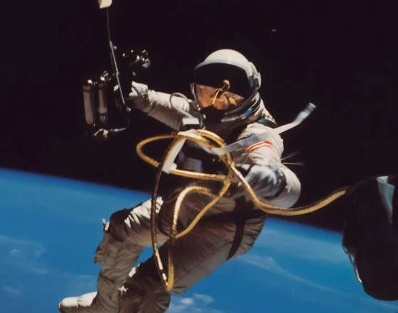 彼氏に送金する際のお金の損失 