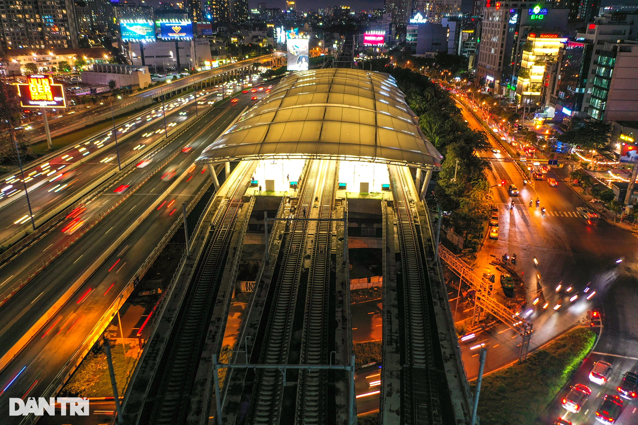 Cận cảnh nhà ga metro có mái che lớn nhất Việt Nam sắp về đích - 1